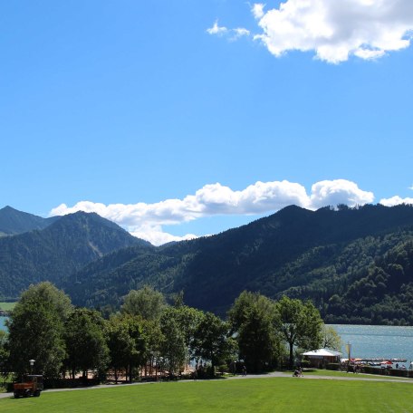 Der Schliersee, Seewiese mit Blick auf die Brecherspitze und den Westernberg, © im-web.de/ Gäste-Information Schliersee in der vitalwelt schliersee