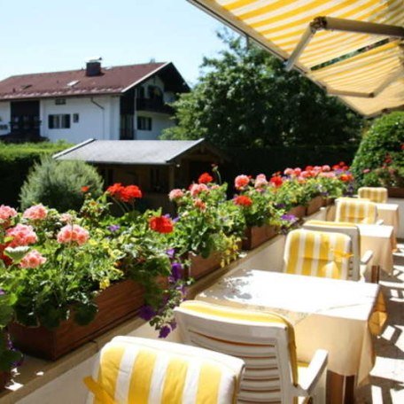 Frühstücksterrasse, © im-web.de/ Tourist-Information Bad Wiessee