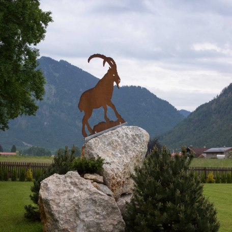 https://d1pgrp37iul3tg.cloudfront.net/objekt_pics/obj_full_31350_005.jpg, © im-web.de/ Tourist-Information Rottach-Egern