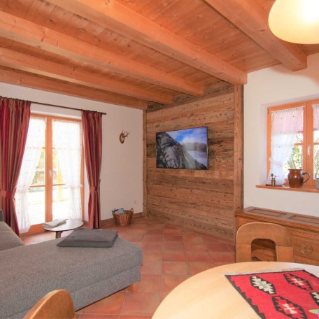 Fernsehecke mit Schlafsofa, &copy; im-web.de/ Tourist-Information Bad Wiessee