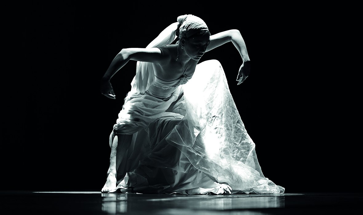 20260226_Rosenboom_Tänzerin_klein_CMYK