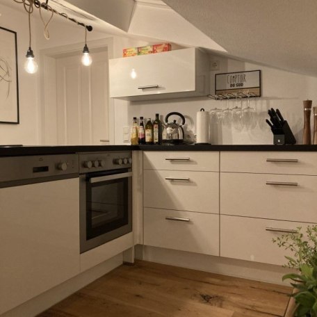 K&uuml;che mit Herd, Backrohr, Geschirrsp&uuml;ler, &copy; (c)nagelspitz-nest_schliersee_Foto H.Werlberger