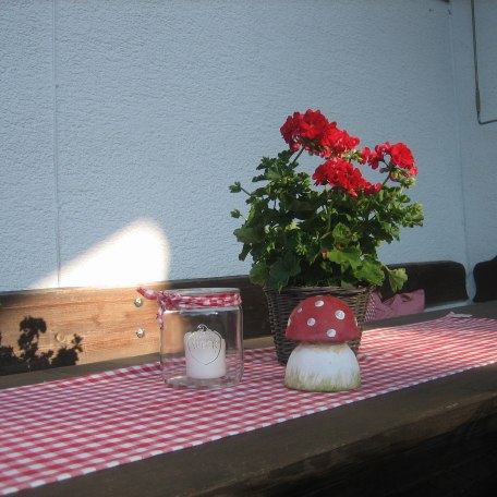 Sitzecke vor dem Haus, © Gästehaus Gartenheim am Tegernsee