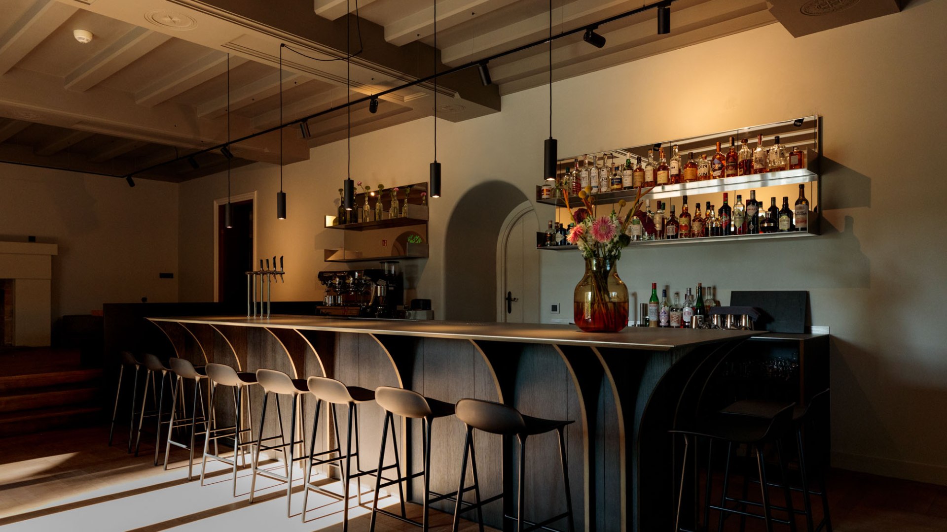 Blyb. Bar, &copy; Blyb.