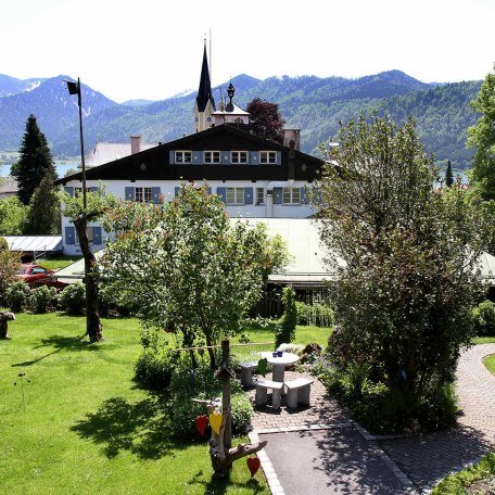 der Blick vom Schlafzimmerbalkon, © im-web.de/ Gäste-Information Schliersee in der vitalwelt schliersee