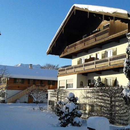 G&auml;stehaus u. Neubau von NO, &copy; im-web.de/ Tourist-Information Bad Wiessee