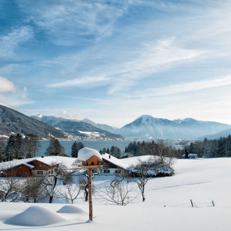 Gästehaus Unterreiterhof Bad Wiessee - Wintermärchen mit Traumblick über das Tegernseer Tal, © GERLIND SCHIELE PHOTOGRAPHY TEGERNSEE