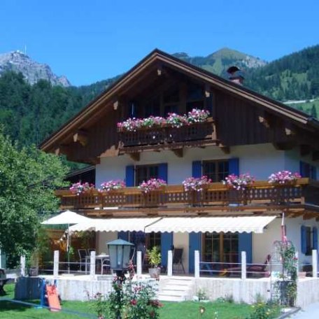 https://d1pgrp37iul3tg.cloudfront.net/objekt_pics/obj_full_27986_001.jpg, © im-web.de/ Tourist-Information Bayrischzell
