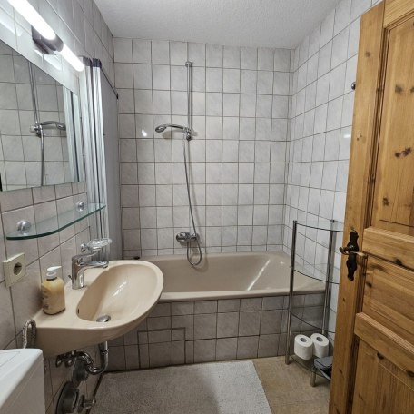 Bad direkt neben dem Schlafzimmer, © im-web.de/ Gäste-Information Schliersee in der vitalwelt schliersee