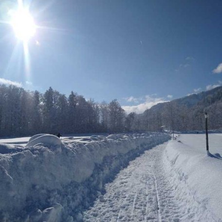 Winterspaziergang bei Brunnbichl, &copy; im-web.de/ Tourist-Information Kreuth
