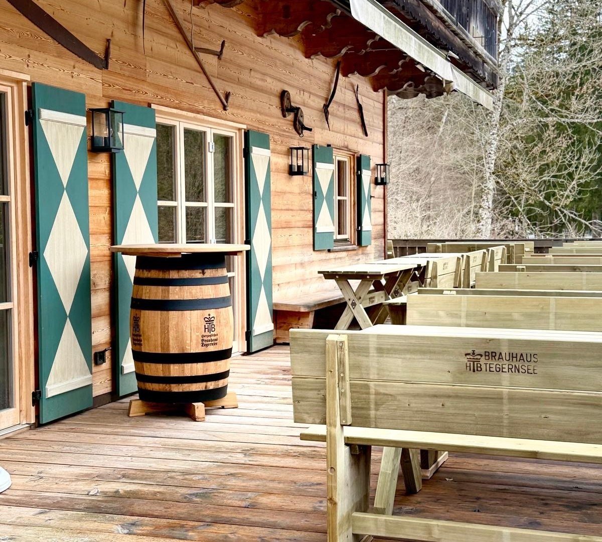 terrasse-holzfass, &copy; TTT