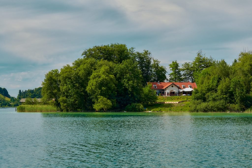 3_Glanz_und_Gorilla_Insel_Schliersee_Moods_Web_DSC5771-1024x683