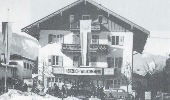 Ehemaliges Rathaus Rottach-Egern aus dem Jahr 1937, © H. Halmbacher