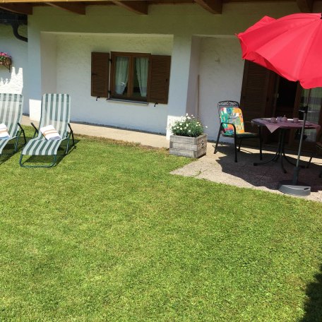 Ruhige und sonnige Terrasse, © im-web.de/ Regionalentwicklung Oberland Kommunalunternehmen