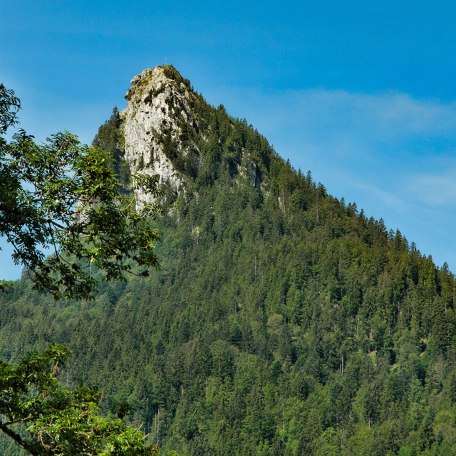 Gasthof Batznhäusl in Kreuth am Tegernsee  - Blick zum Leonhardstein, © GERLIND SCHIELE PHOTOGRAPHY TEGERNSEE