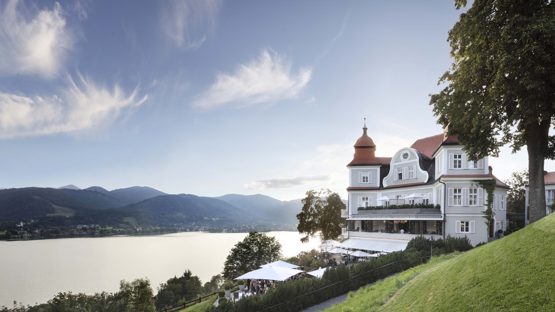 Außenansicht_DASTEGERNSEE (6), © DAS TEGERNSEE Außenansicht_DASTEGERNSEE (6), © DAS TEGERNSEE