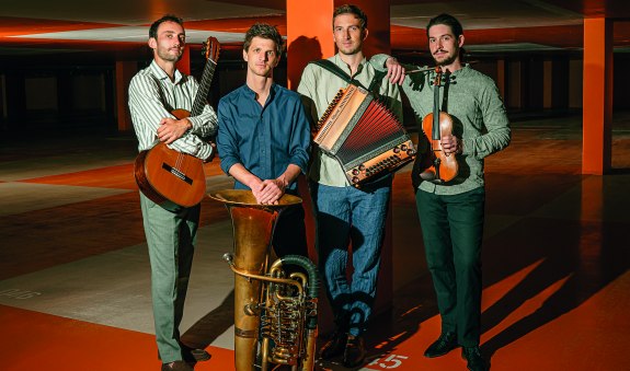 20260227_maxjoseph_orange_quer_CMYK 20260227_maxjoseph_orange_quer_CMYK